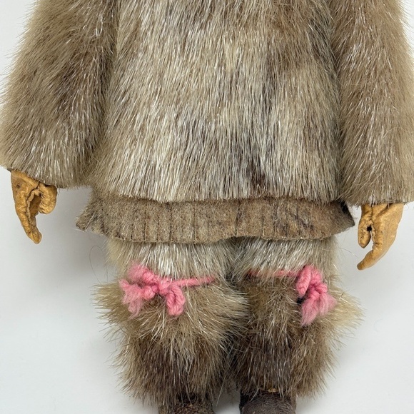 VTG Inuit Native American Alaskan Eskimo Doll 9" Fur Coat 1940s 50s Genuine - Picture 3 of 7